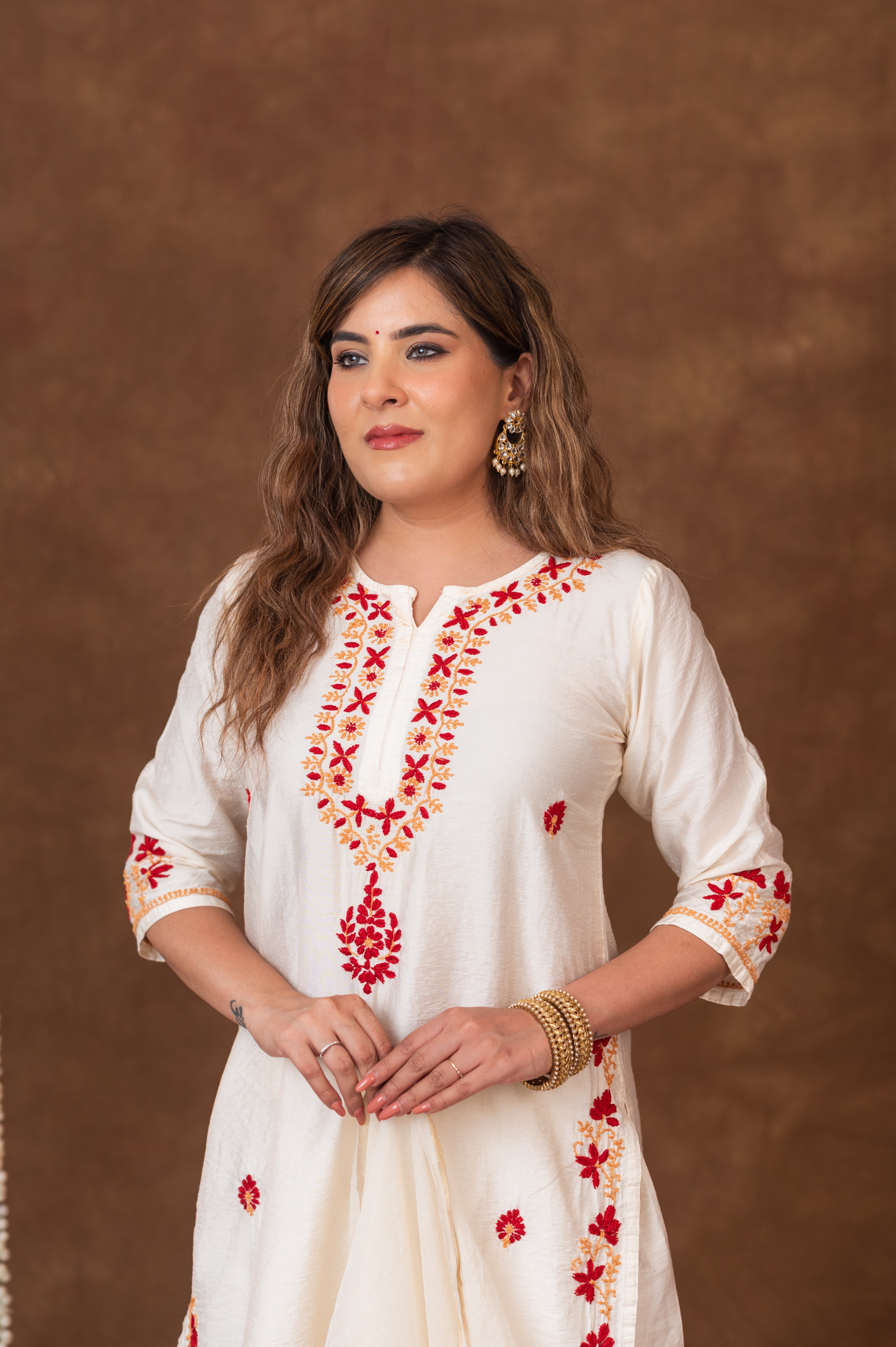 Jashn Chikankari Ivory 3PC Chanderi Silk kurta Set with Dupatta Gharana