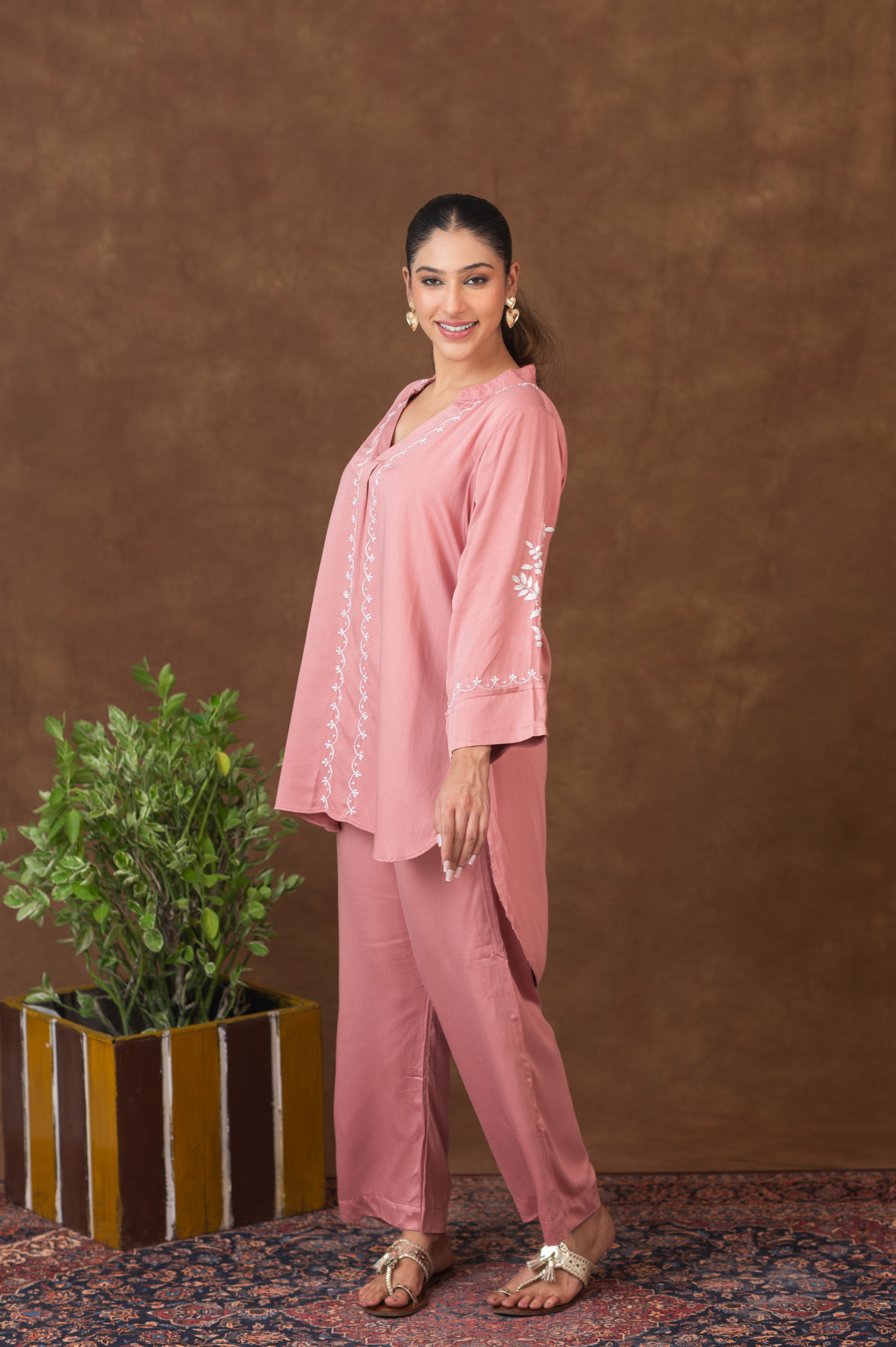 Jashn Premium Twilight Silk Chikankari Coord Set - Onion Pink Gharana