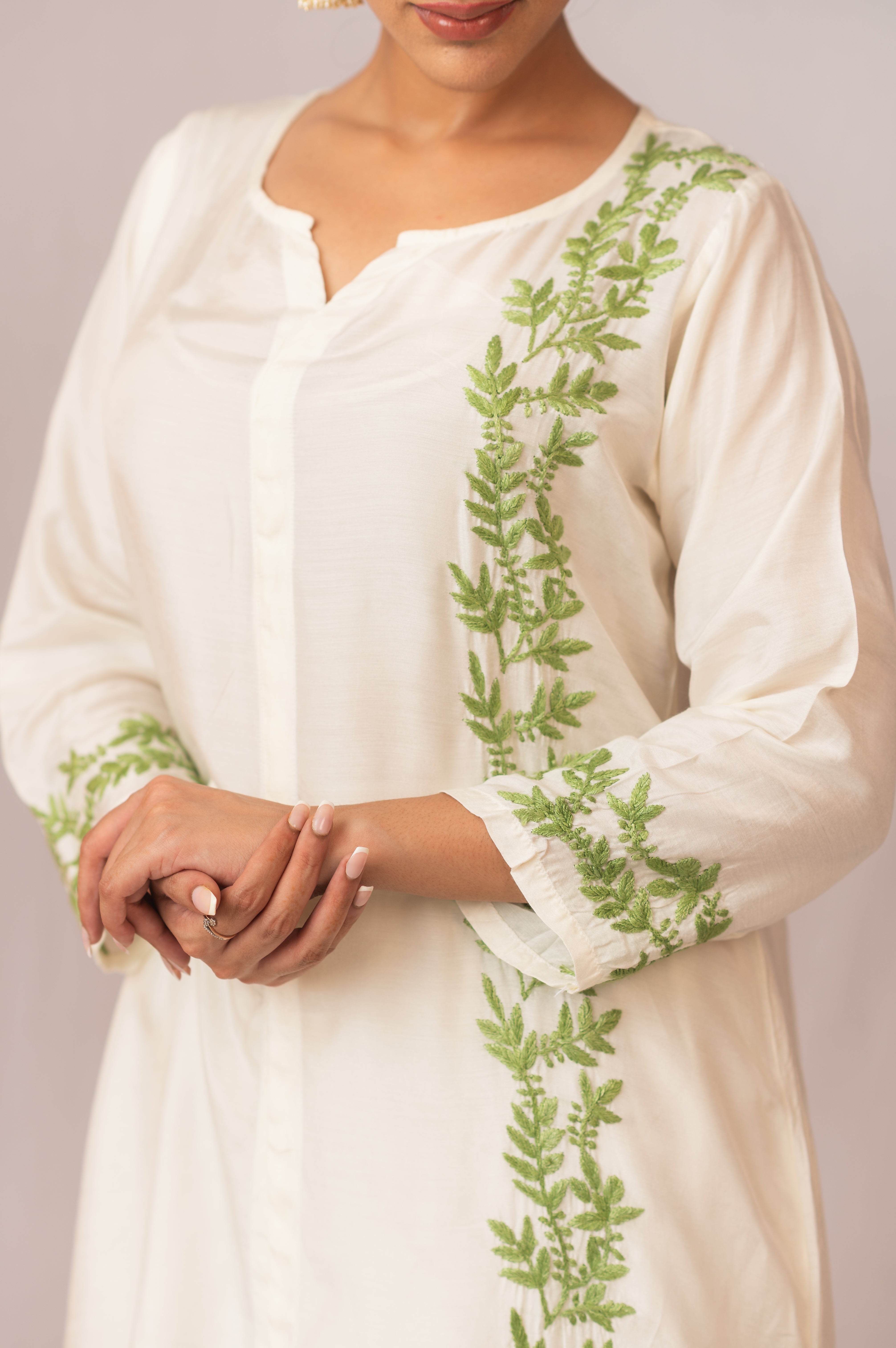 Sahiba Pure Muslin Short Chikankari Kurta Gharana