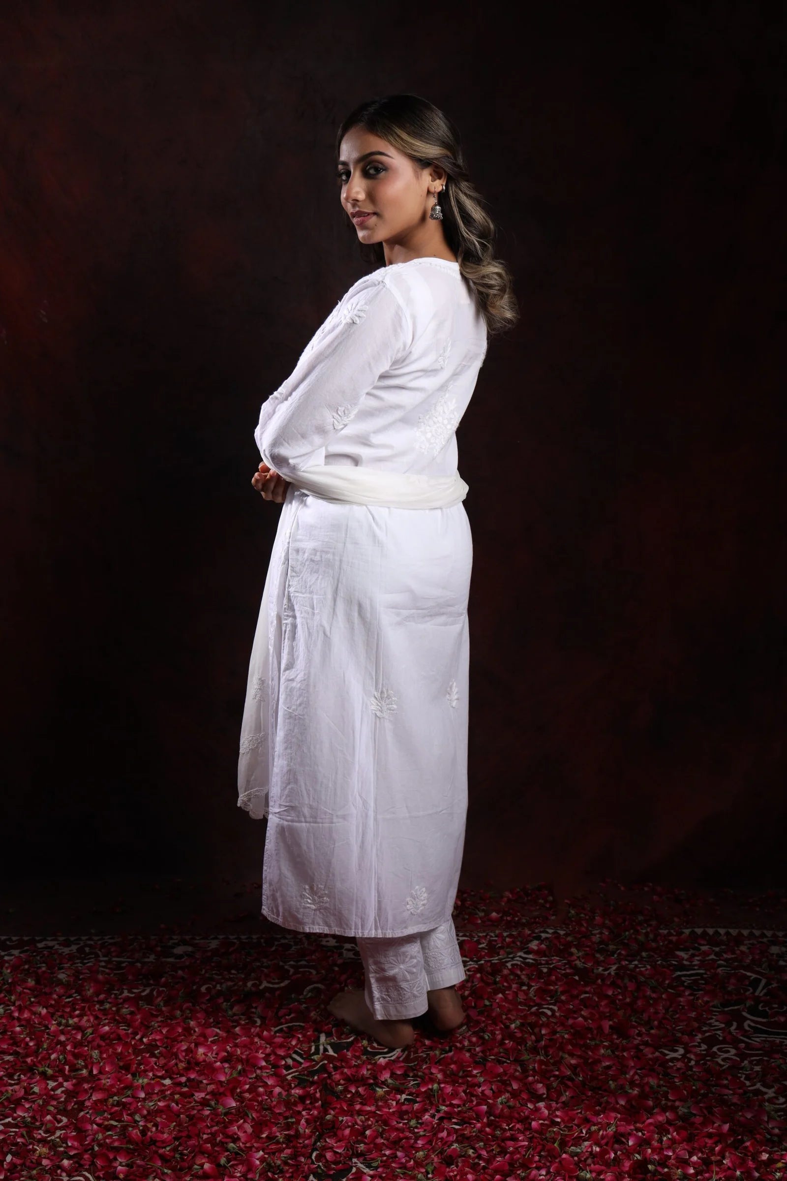 Ishq Mul Cotton fine Chikankari Kurta_White Gharana