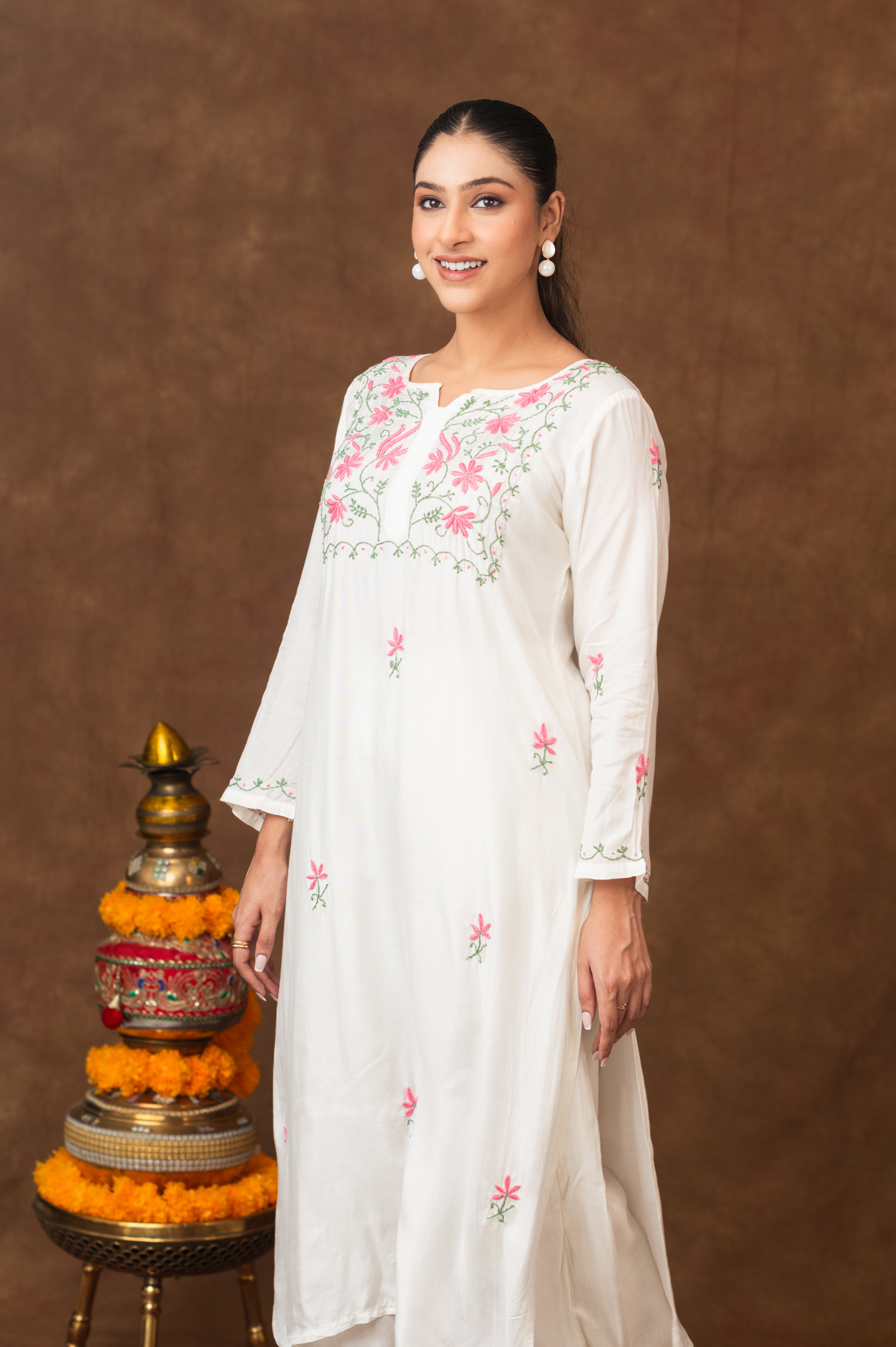 Jashn Premium Muslin Chikankari Kurta Set Gharana