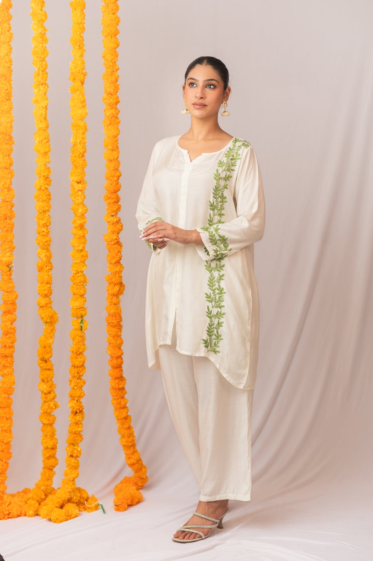 Sahiba Pure Muslin Short Chikankari Kurta Gharana